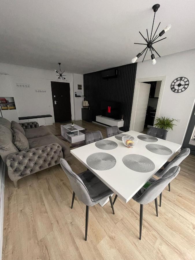 Citta Luxury Apartment 75 Бухарест Экстерьер фото